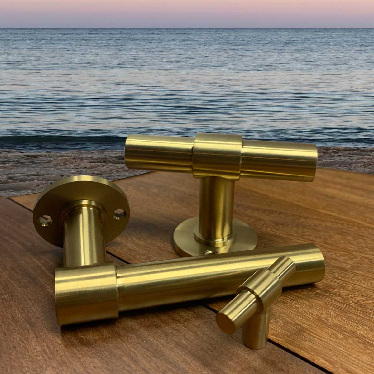 4 Benefits of Specifying PVD Finishes for Architectural Hardware When Building in Coastal Environments